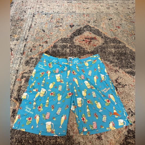 Tommy Bahama Baja Brewhama 9-Inch Boardshorts large - Picture 1 of 4